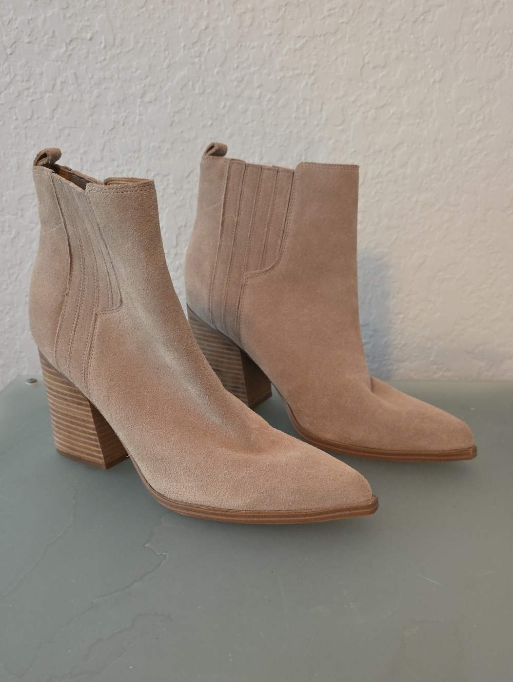 Marc Fisher Taupe Suede Pointed Toe Ankle Booties Size 11